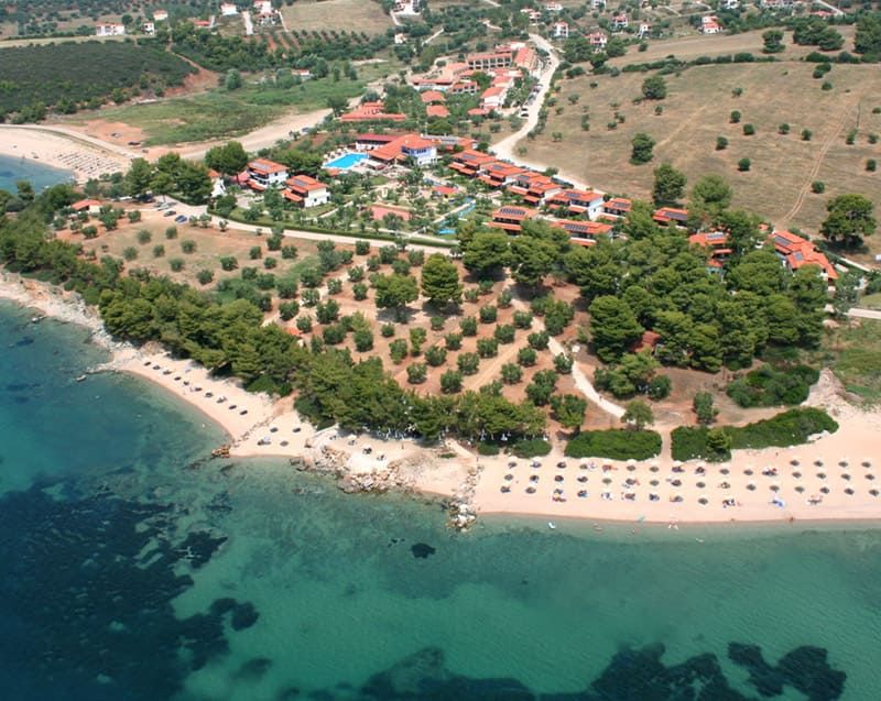 Luftaufnahme des Blue Dolphin Hotel **** auf Chalkidiki